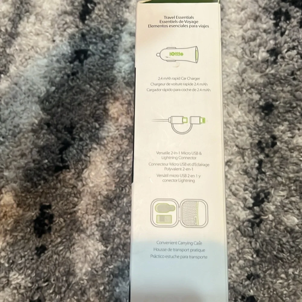 Mounting and changing travel kit